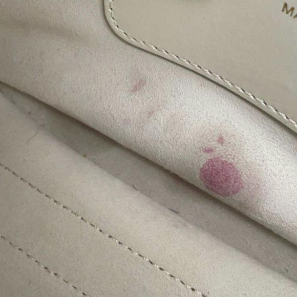 DIOR Medium Bobby Leather Crossbody Crossbody Bag - Picture 7 of 15